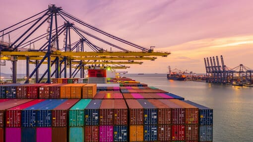 10 servicios que todo bufete de abogados especializado en comercio internacional debería ofrecer
